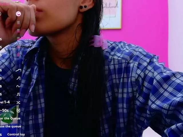 Offline yourcuteneighbourr on BongaCams