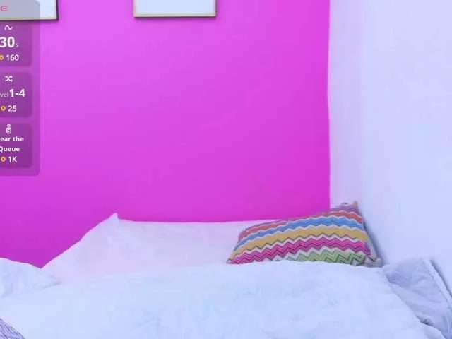 Offline yourcuteneighbourr on BongaCams