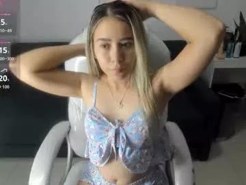 aiilyn_dss18 on Chaturbate 