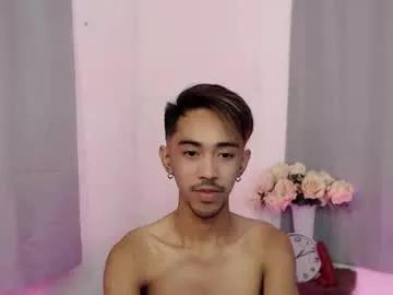 Freechat crocodale on Chaturbate