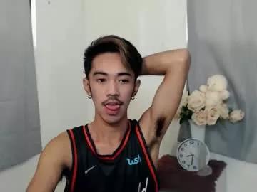 Freechat crocodale on Chaturbate