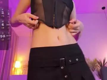 dollhouseeee on Chaturbate