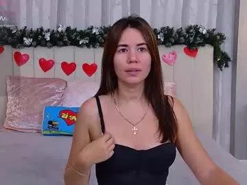 ellaander on Chaturbate 