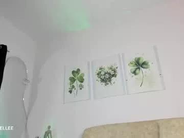 ellegisellee on Chaturbate 