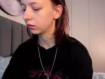 ellie_hollow on Chaturbate 