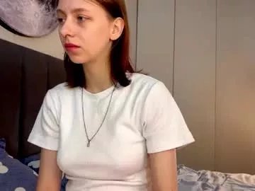 ellie_hollow on Chaturbate 