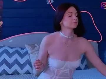 eseensia on Chaturbate 