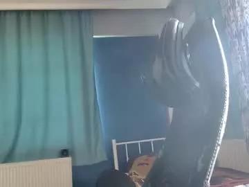 Freechat flydirty on Chaturbate