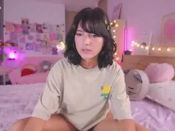 Freechat kittenmoon_ on Chaturbate