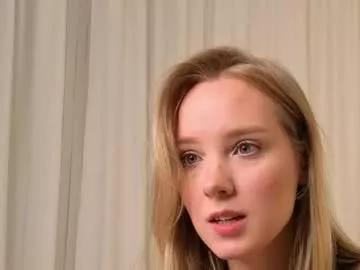 Freechat l1n4luv on Chaturbate
