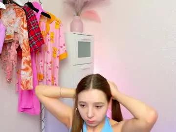 Freechat lovely_poppy on Chaturbate