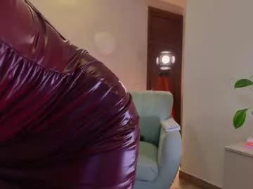 Freechat miarouss3 on Chaturbate