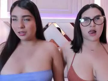 ninablooms01 on Chaturbate 