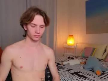 pupsenish on Chaturbate 