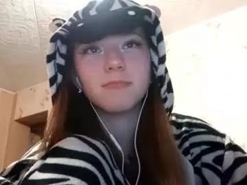 Freechat savannasotos on Chaturbate