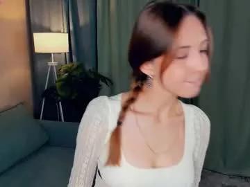 Freechat tessiekhanponaphan on Chaturbate