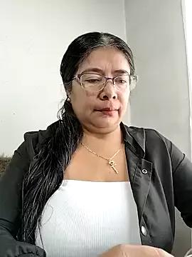 __valentina18 from StripChat