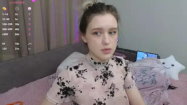 Freechat dusyastar on StripChat