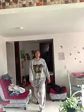 esmeralda-bk on StripChat 