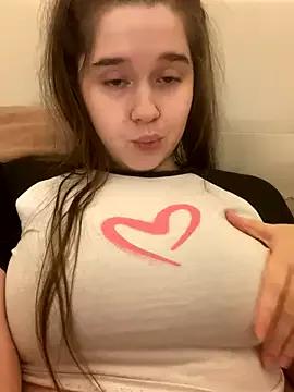 HornyGirlH from StripChat