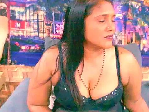 IndianSexyLady4u on StripChat 