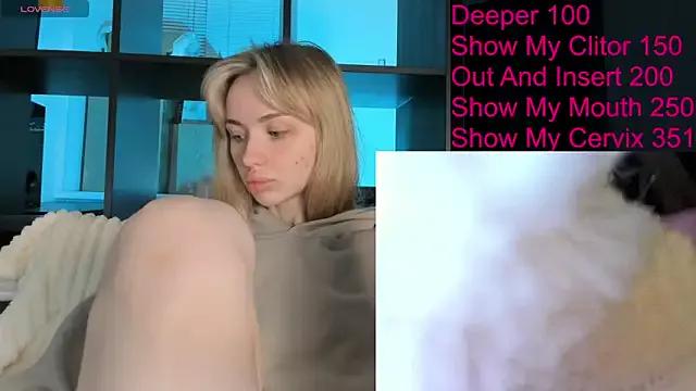 jannemary on StripChat