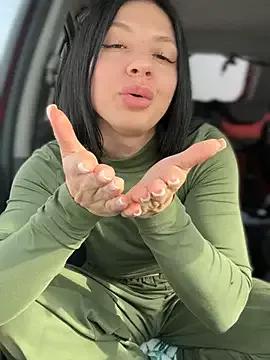 JulliaVegas on StripChat 