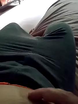 Freechat lele9457 on StripChat