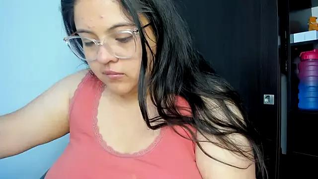 lizzie_c on StripChat 