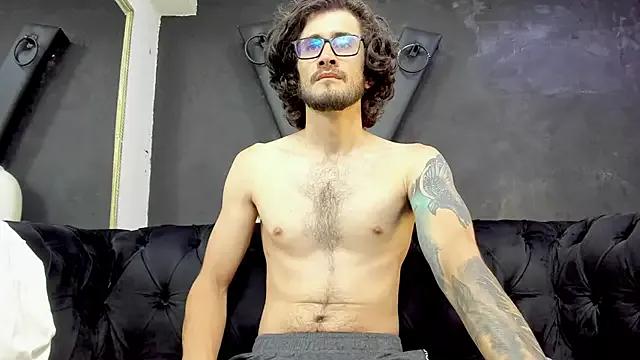 Loggan_donnelly on StripChat 