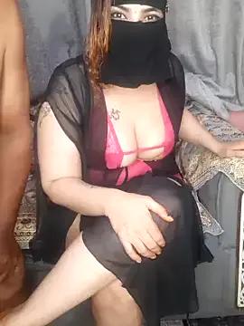 Loobs1 from StripChat