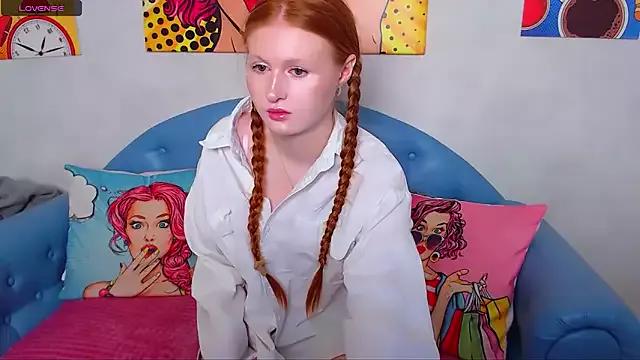 LuxXAngel on StripChat 