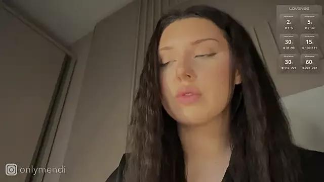 MENNDI on StripChat 