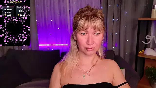 Freechat MilaBott on StripChat