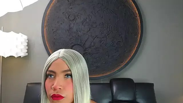 miss_vaiolette on StripChat 