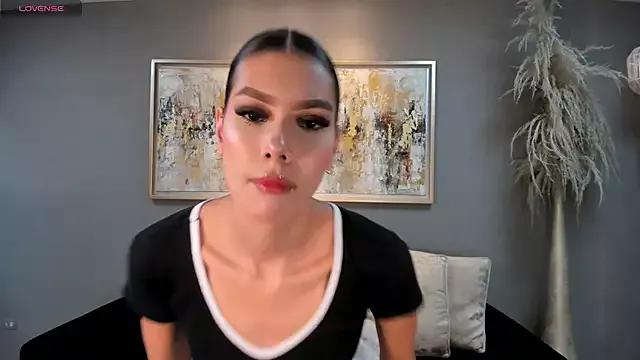 Freechat NiaSalvatore on StripChat