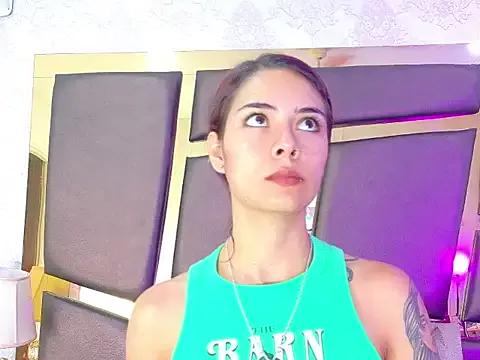 Freechat NicoleEsposito on StripChat