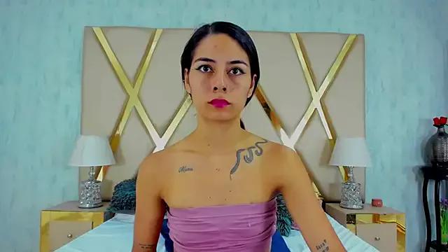 Freechat NicoleEsposito on StripChat