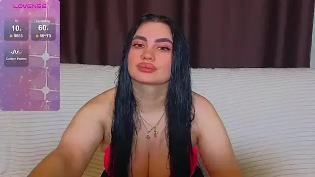 Nikki_Kardashian on StripChat 