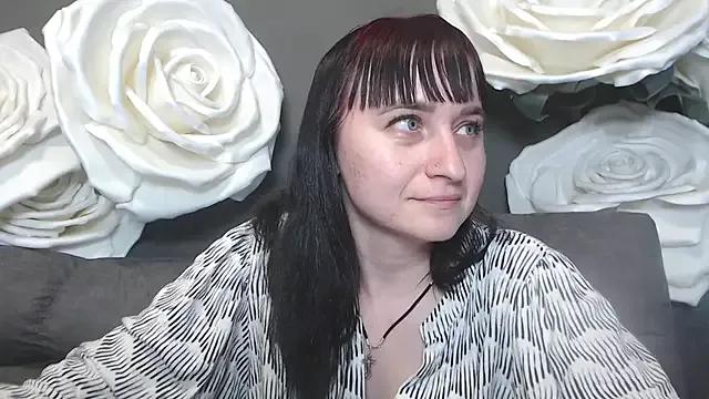 NinaFlawlees on StripChat 