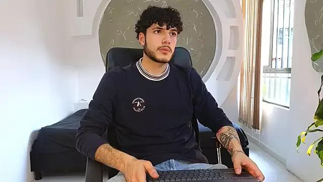 Rafael_Mendezz on StripChat 