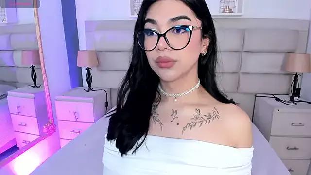 Freechat RoseCassie on StripChat