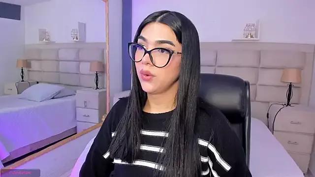 Freechat RoseCassie on StripChat