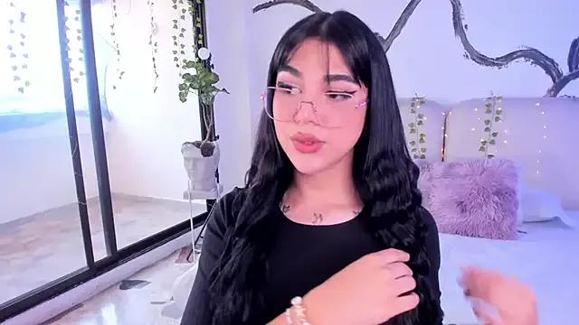 RoseCassie from StripChat