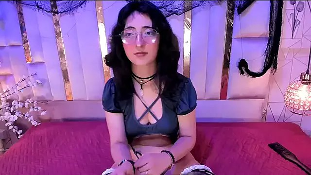 SaraMartini1 on StripChat 