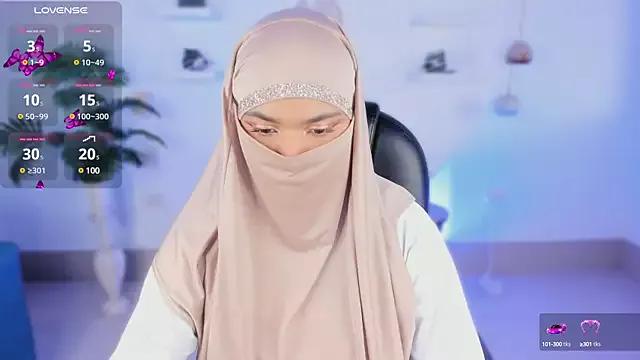 saray_halam on StripChat 