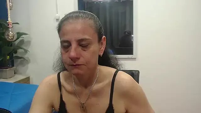 sasi_luna on StripChat 