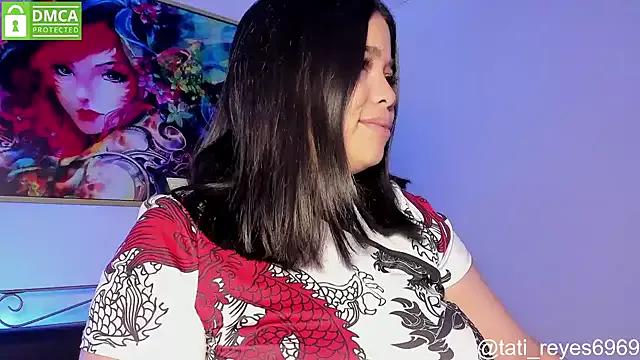 tati_reyess on StripChat 