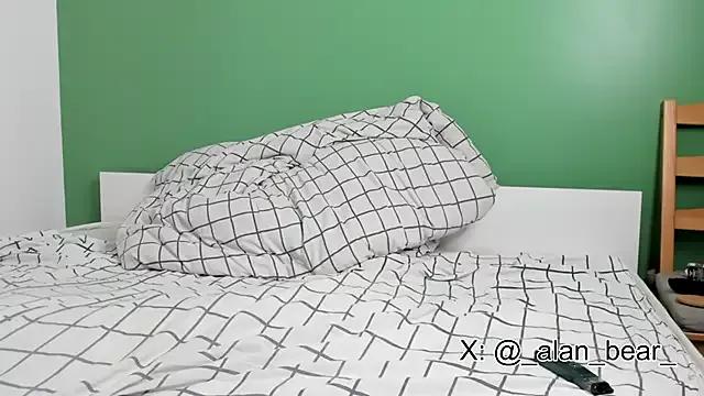 Freechat teddy_alan on StripChat