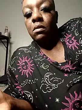 Freechat Thickkemzz41 on StripChat